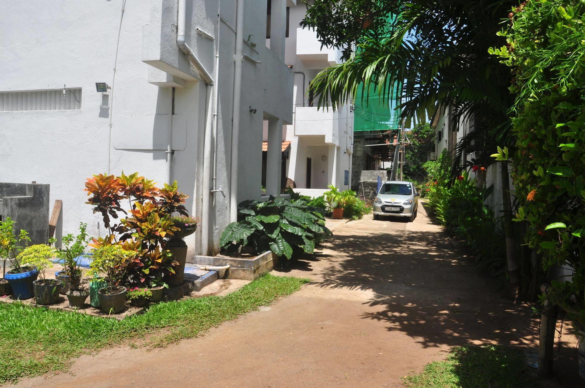 Blue Seas Guest House Dehiwala-Mount Lavinia Luaran gambar